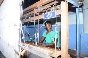 anantapur-solarized-weaving-loom